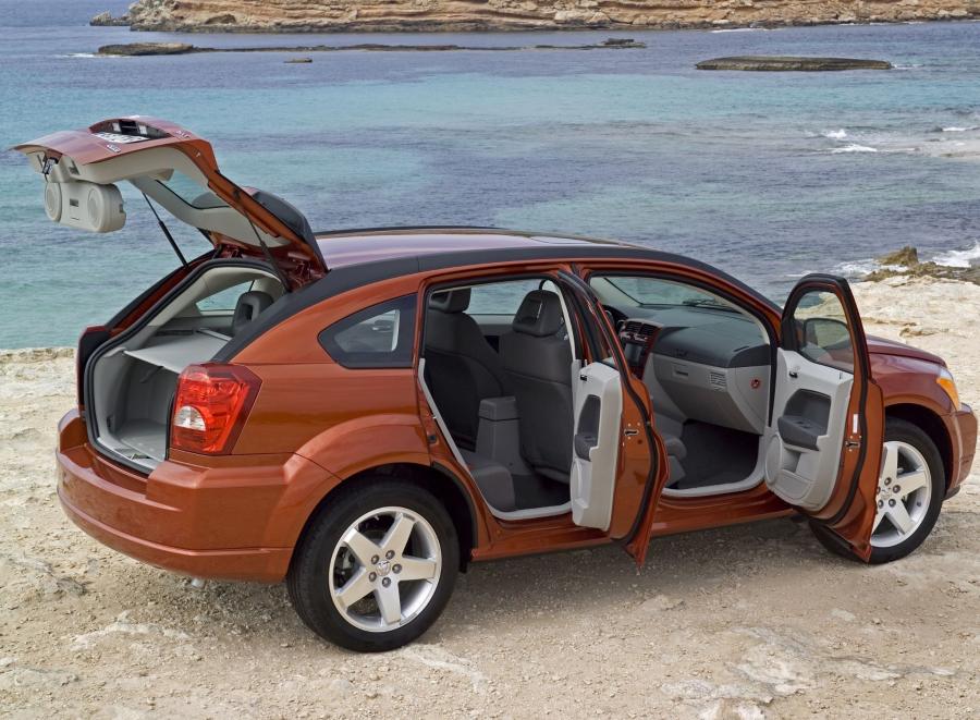  Dodge Caliber 2006 года  (фото 15 из 30)